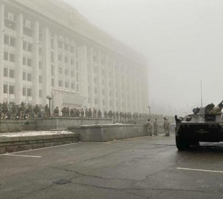 РФ перебросит военных в Казахстан 20 рейсами