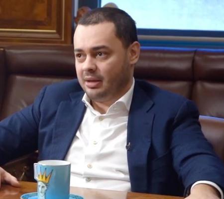 Почему Милованов уничтожает Сеяра Куршутова?